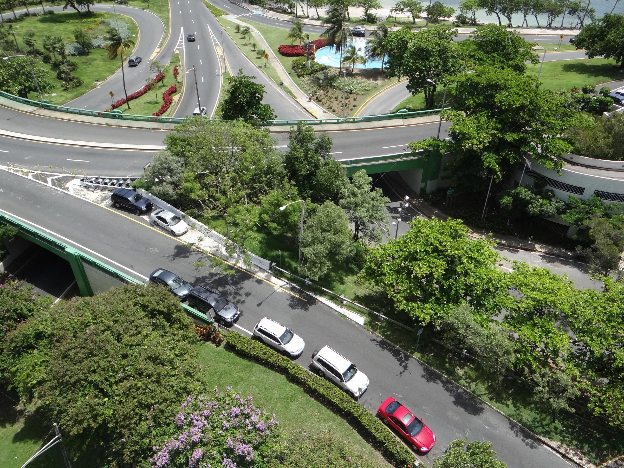 Vista desde la azotea del Edificio del Departamento de Justicia - San Juan (Miramar) - 2013 00041